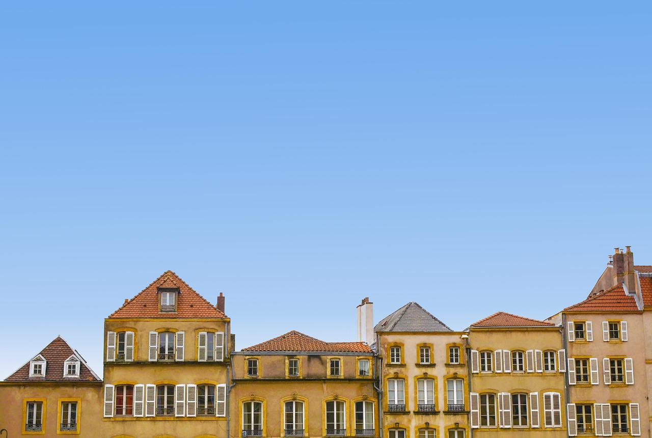 entdecken sie die häufigsten stolperfallen beim immobilienkauf und -verkauf. vermeiden sie teure fehler und treffen sie fundierte entscheidungen mit unseren experten-tipps rund um immobiliengeschäfte.