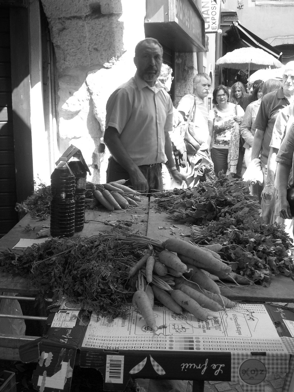 entdecken sie lokale produkte aus ihrer region: frische, qualität und nachhaltigkeit direkt vom erzeuger. unterstützen sie lokale anbieter und genießen sie authentische spezialitäten.